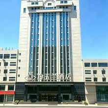 白玉兰酒店(锦州凌河夜市中央大街店)