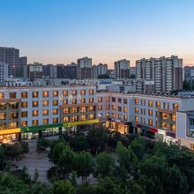 昊概念|City view酒店(赤峰红山区政府店)
