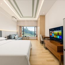 寓米欢聚公寓(广州东站燕塘地铁站店)