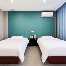 闲庭电竞酒店(长江南路店)