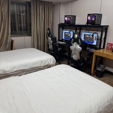 斑马电竞民宿(天佑城渔人码头店)