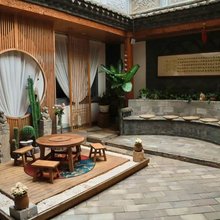老家庭院客栈(建水古城店)