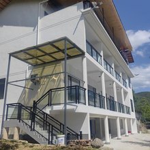 青川伴山云宿民宿