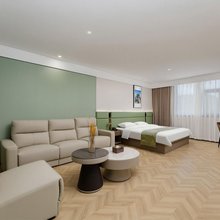 丽美酒店(洛阳牡丹公园上海市场地铁站店)