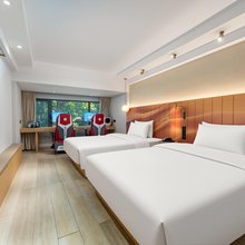 萤火虫电竞酒店(杭州西湖武林门地铁站店)