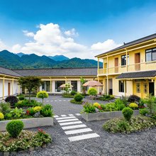 张家界溪畔·花园庭院式民宿(天门山索道店)