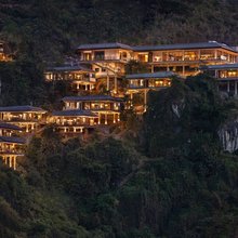 怒江泸水安屿·阿哆半山悬崖度假酒店