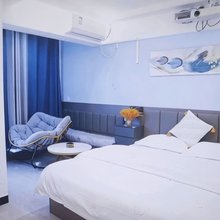 贵阳雲溪客栈(缤纷广场店)