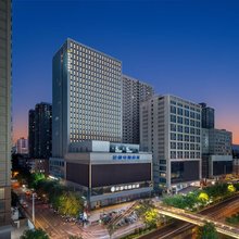 维也纳国际酒店(西安大雁塔科技大学地铁站店)