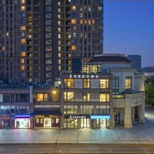 艺龙安云酒店(苏州龙湖相城天街阳澄湖中路地铁站店)
