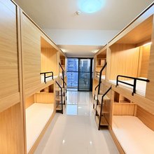 小屋日记青年旅舍(季华六路地铁站店)