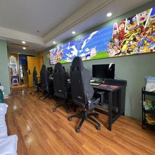 泉汐电竞酒店(商丘高铁站正弘汇店)