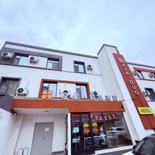 夏朵精品酒店(红山市场CCMall店)
