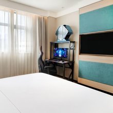 本色电竞酒店(深圳龙园地铁站店)