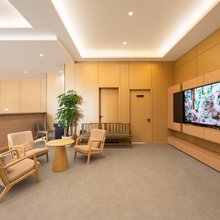 半月里青年酒店(上海西站环宇城店)