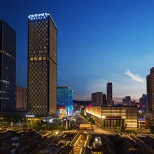 烟台中泽华羿雅高铂尔曼酒店
