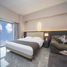 云兮·高空影院民宿(恒大城悦湖公馆店)