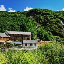 阳尕山度假中心