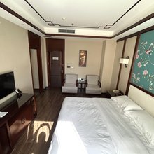 宽厚精品酒店(乌鲁木齐兵团二中第四人民医院店)