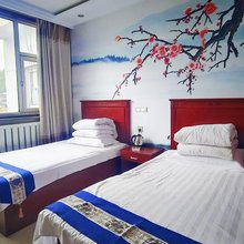 五台山春暖花开民宿(集福寺店)