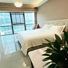 俊尚影音民宿(海伦堡中央广场店)