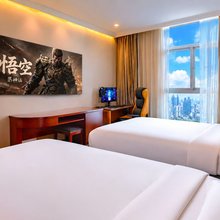 亚信电竞酒店(汇文东路哥伦布广场店)