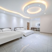 南离酒店(告庄星光夜市店)