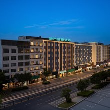城市便捷酒店(南昌红谷滩翠苑路地铁站店)