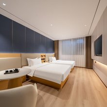 艺龙安云酒店(景德镇陶阳新村陶溪川文创街区店)