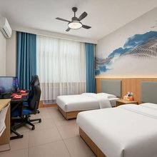 竞悦电竞民宿(开发区商贸城店)