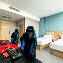 竞悦电竞民宿(榆林汽车北站店)