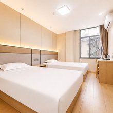 轻住·安怡优选酒店(上海南站华东理工大学店)