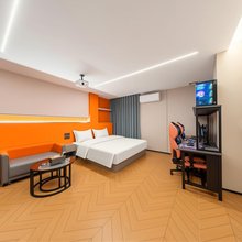 雅澜·电竞美居(汕头万象城店)