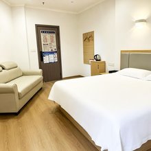 蓝途拾光·City·View 渝境休闲美宿(理工大学店)