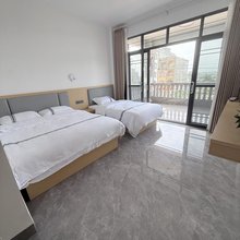 东兴佳毅民宿(万尾金滩景区店)