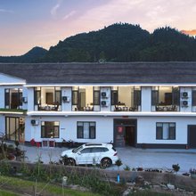 万峰林行山居民宿