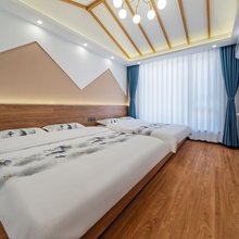 凯源|时间之外·LunaTerra隐巷美宿(丰宁坝上草原中国马镇店)