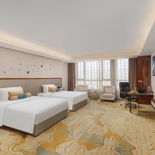 云季酒店(赣州经开区万达广场店)