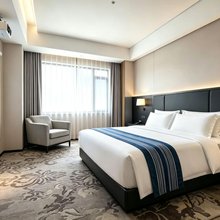 十二宿·全影音·百寸投影·城市设计师酒店(威海高铁北站欧乐坊店)