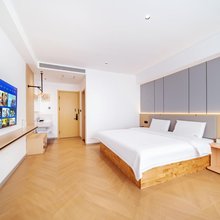 御泊酒店(锦州火车站凌河夜市店)