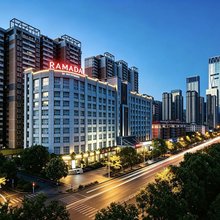长沙滨江金融中心华美达酒店(万象城店)
