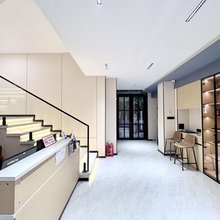 住吧界卓威电竞酒店(马栏广场周水子机场店)