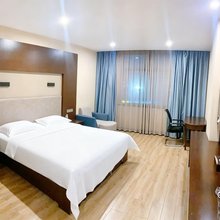 东阳南海酒店(人民路地铁站店)