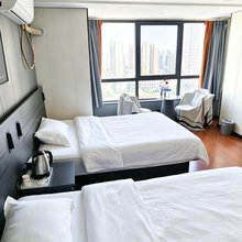 遇见巨幕影视民宿(安阳万达广场店)