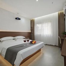 双盈智能酒店(重庆三峡职业学院万州站店)