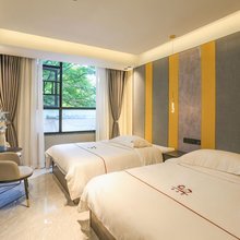 格兰登民宿(长沙理工大学云塘店)