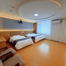 泽松商务酒店(衡水学院店)