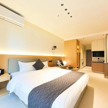 海口路客HOTELS民宿(龙湖天街高铁城西站店)