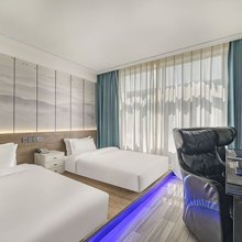 廊桥主题酒店(乐安公园店)