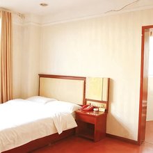 岳阳县皇家商务宾馆